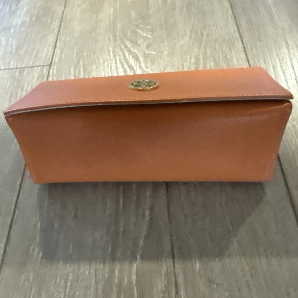 Tory Burch new tory